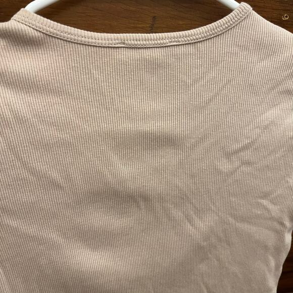 Reformation Muse Tee Women's Crop Top size XS Ribbed Short Sleeve Beiege - Picture 6 of 9